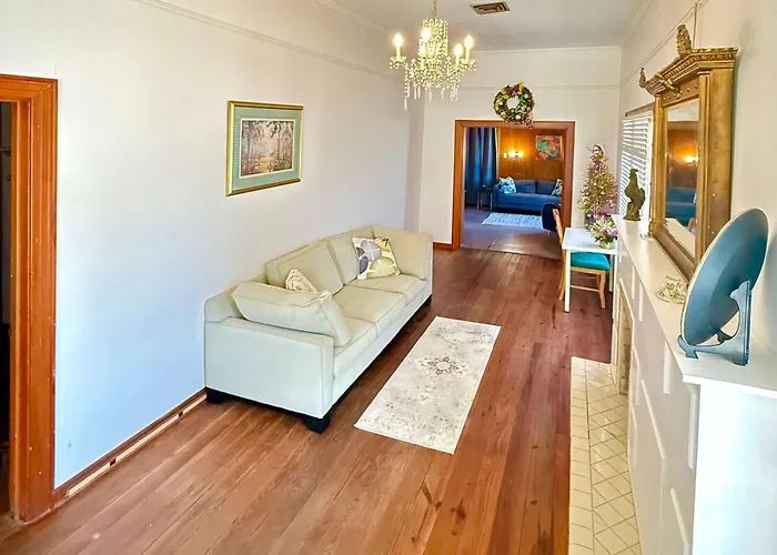 Charming 3br Near Downtown Hébergement de vacances Lafayette
